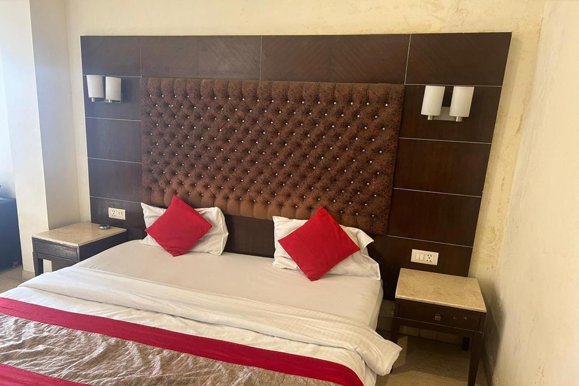 The Metropolis Guest House Near Rk Ashram Metro Station Ню Делхи Екстериор снимка