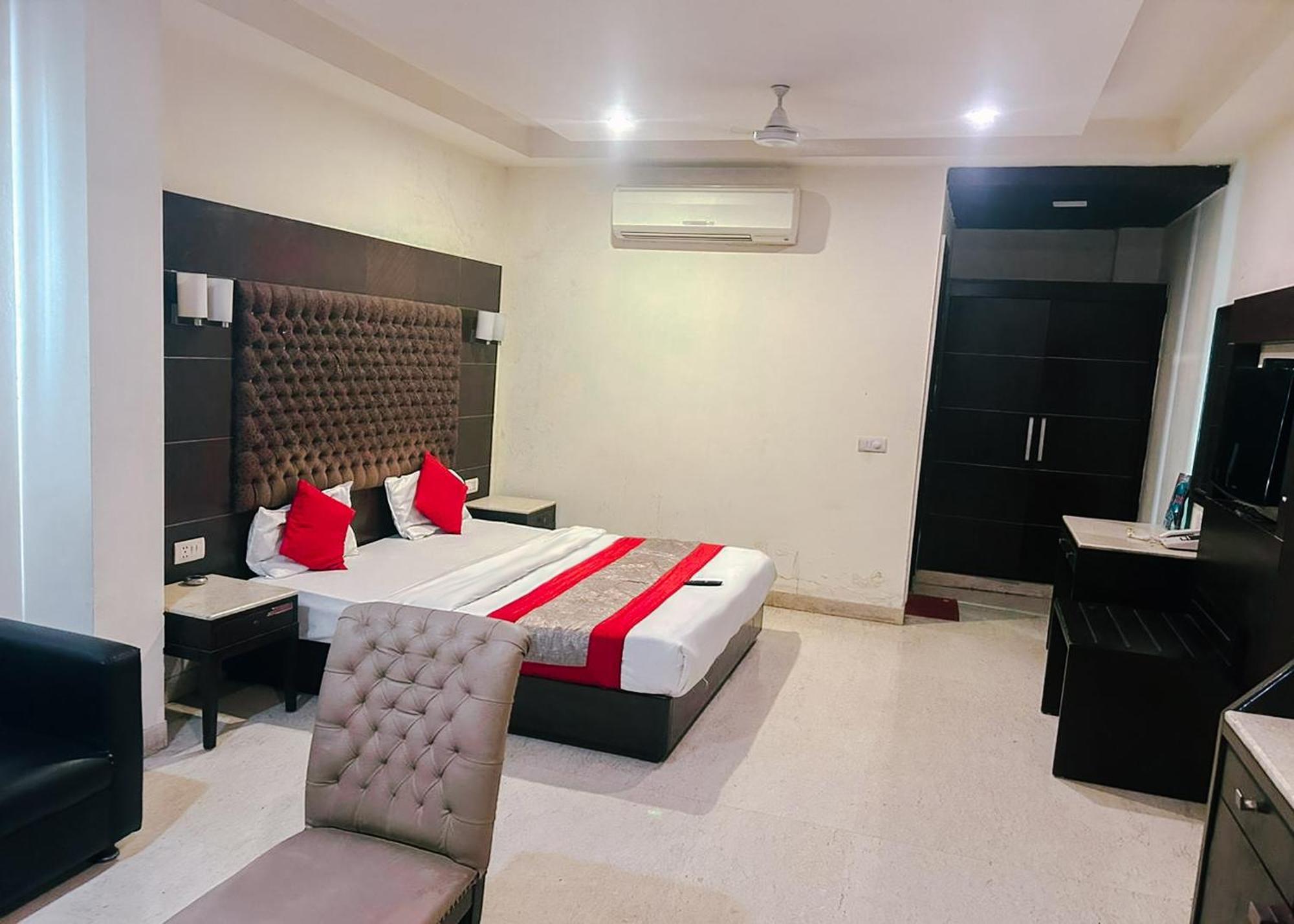 The Metropolis Guest House Near Rk Ashram Metro Station Ню Делхи Екстериор снимка