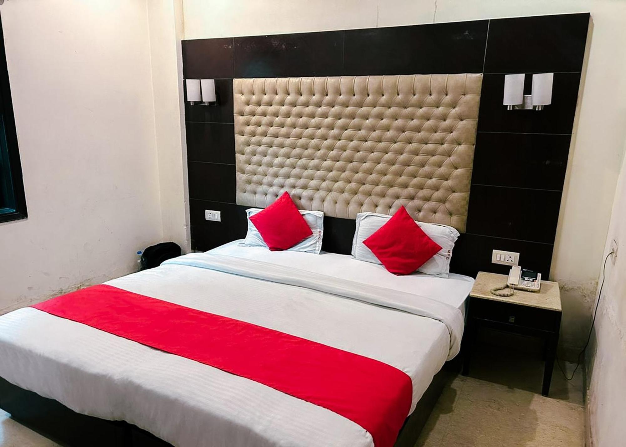 The Metropolis Guest House Near Rk Ashram Metro Station Ню Делхи Екстериор снимка